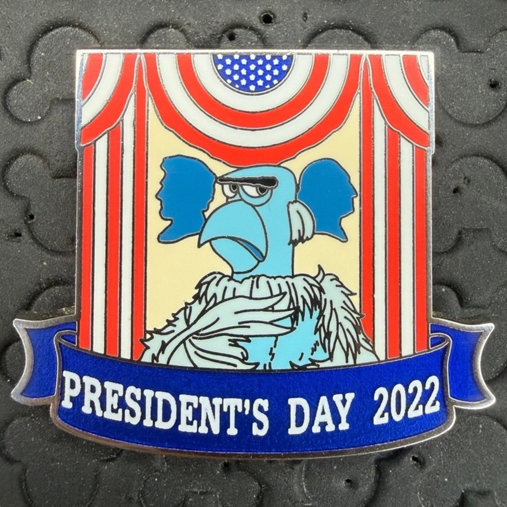 Disney parks Limited Release Day of Note Series Sam Eagle Presidents’ Day pin